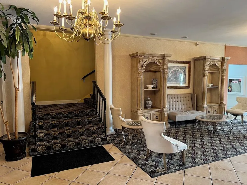 University Inn & Suites Berkeley - Image 1