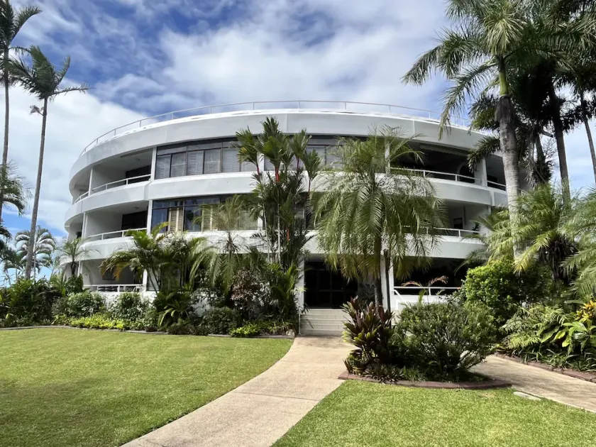 Coral Sea Tranquility - Oceanview Apartment - Image 1