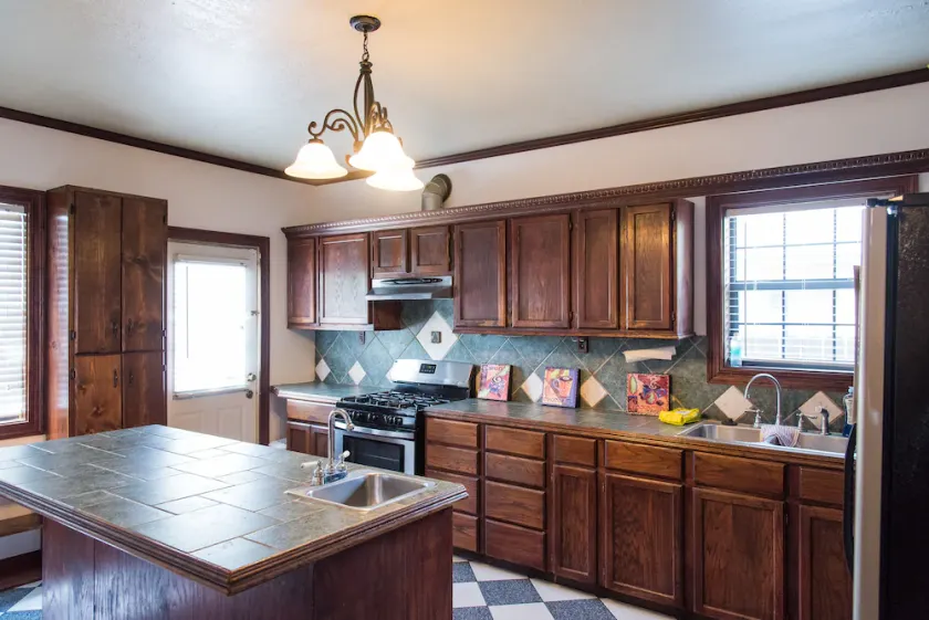 Beautiful Home in Museum District minutes from Downtown - Image 1