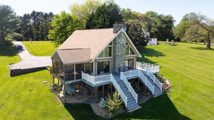 Lake Anna Waterfront 3BR Haus mit Dock und W-LAN - Image 1
