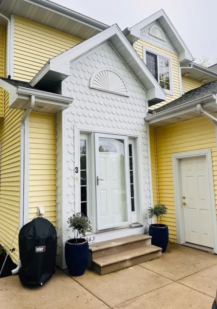 3 bed/3.5 bath Fish Creek condo: walking distance to beach/parks - Image 1