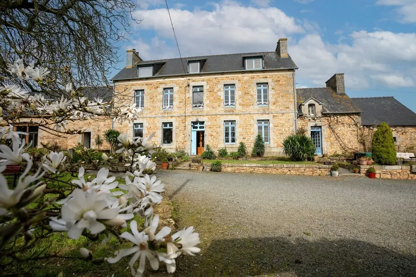 Ferienhaus 'Gite 1' mit Gemeinschaftspool, privater Terrasse und WLAN - Image 1