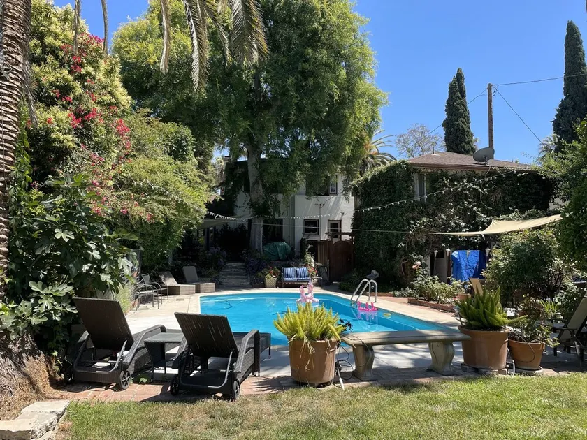 The Redlands Guesthouse: retraite romantique avec piscine dans le quartier historique - Image 1