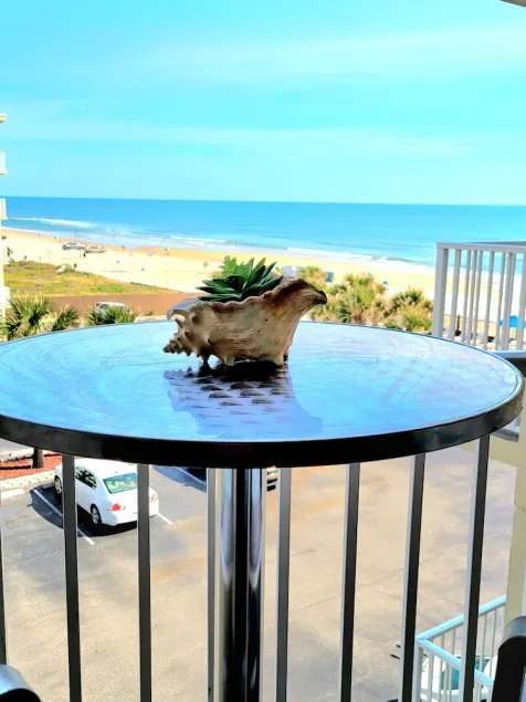 Starfish Wishes-Ocean View Daytona Beach, beach chairs and umbrella provided! - Image 1