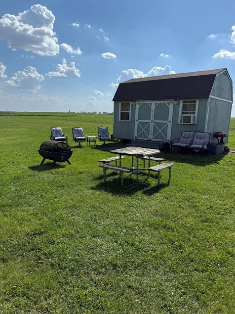 Seasonal Cabin - Image 1