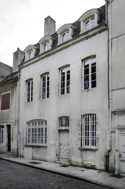 Stop undtagelse i hjertet af Beaune - Image 1