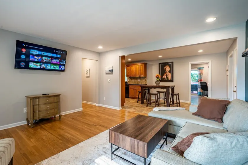 Discover Your Beautiful Dream Vacation Rental at The Battery - Truist Park!  - Image 1