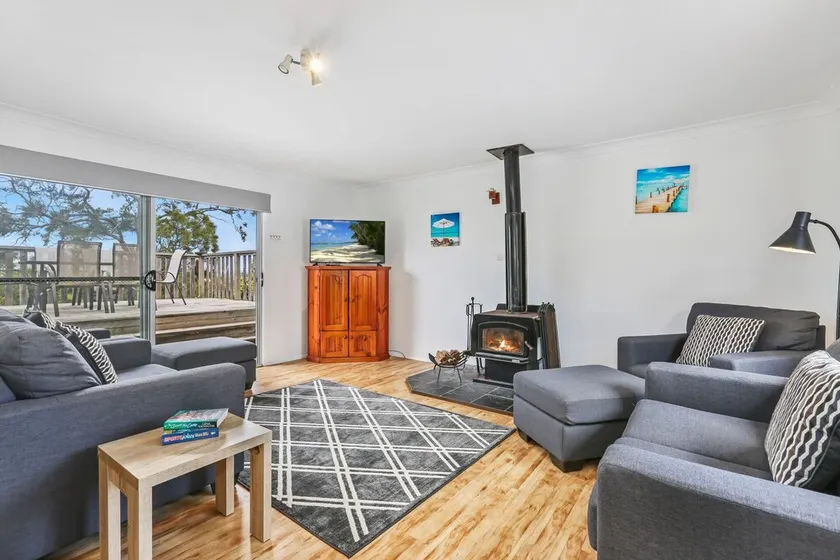 Gerroa Beach Family Headland Escape - Image 1