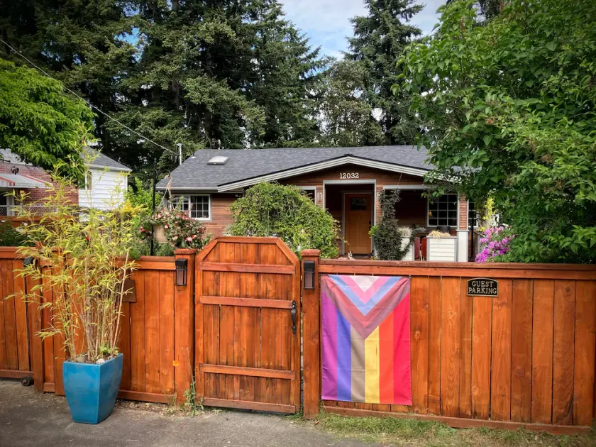 Haller Lake Bungalow, Welcome to North Seattle! - Image 1
