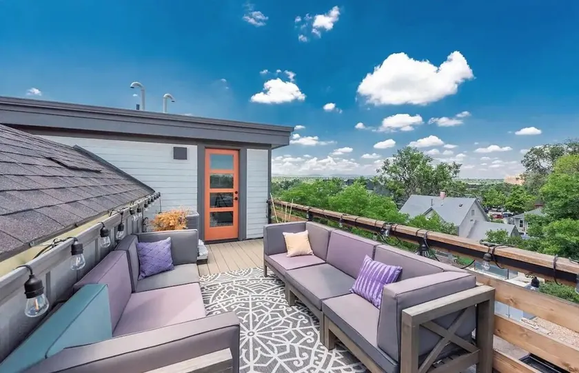 Luxury Rowhome 🏔 Mountain Views Littleton Main St - Image 1