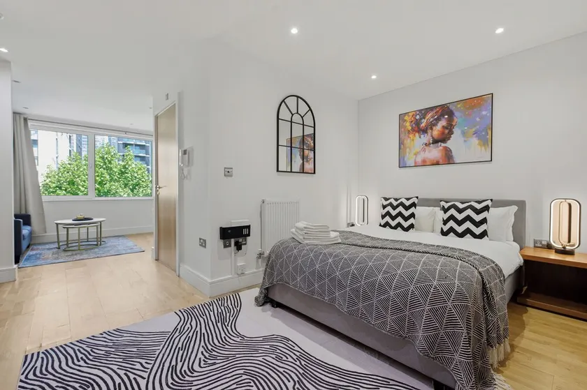Cozy Studio Apartment in Indescon, Canary Wharf by MySquare - Image 1