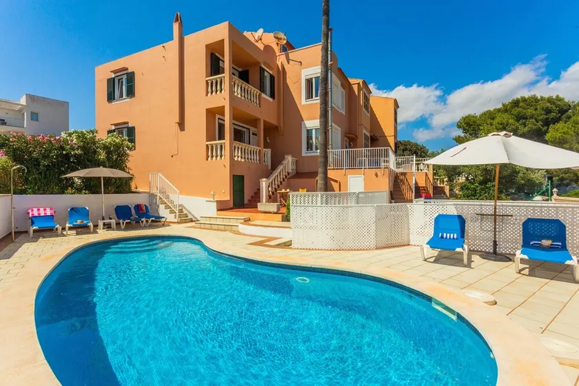 Ferienhaus 'Villa Lidia' mit Meerblick, Privatem Pool und WLAN - Image 1