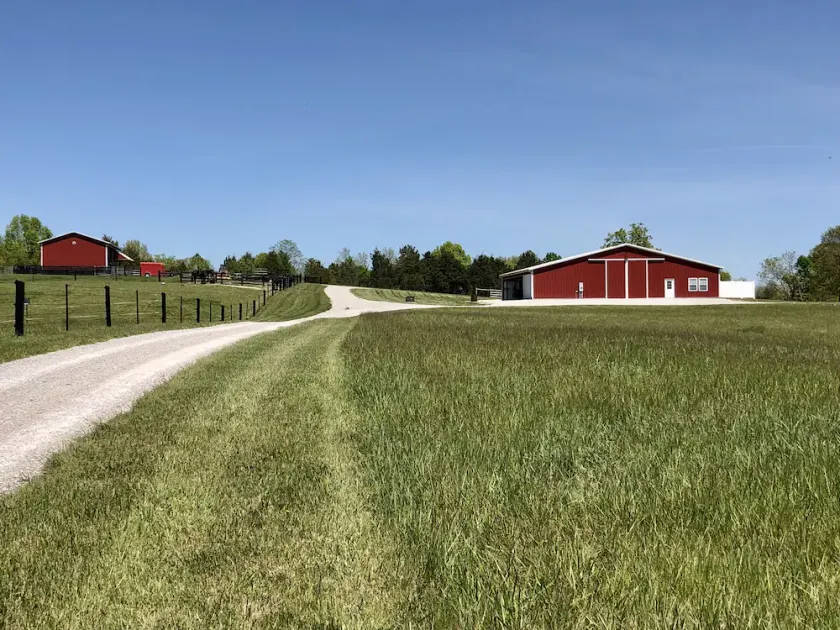 Barndominium on the Bourbon Trail - Hot Tub and Horses!  Dog and Horse friendly! - Image 1