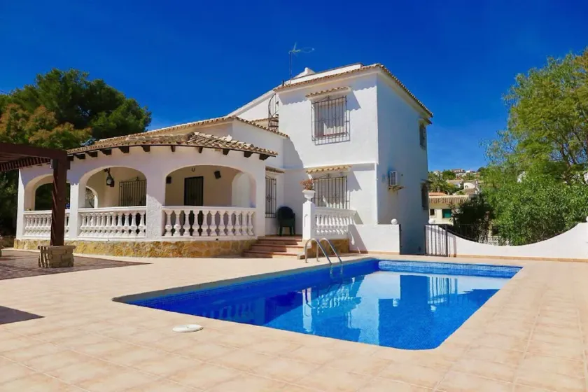Villa 3 chambres, 2 bains à distance de marche de la plage, des bars, des boutiques et des restaurants - Image 1