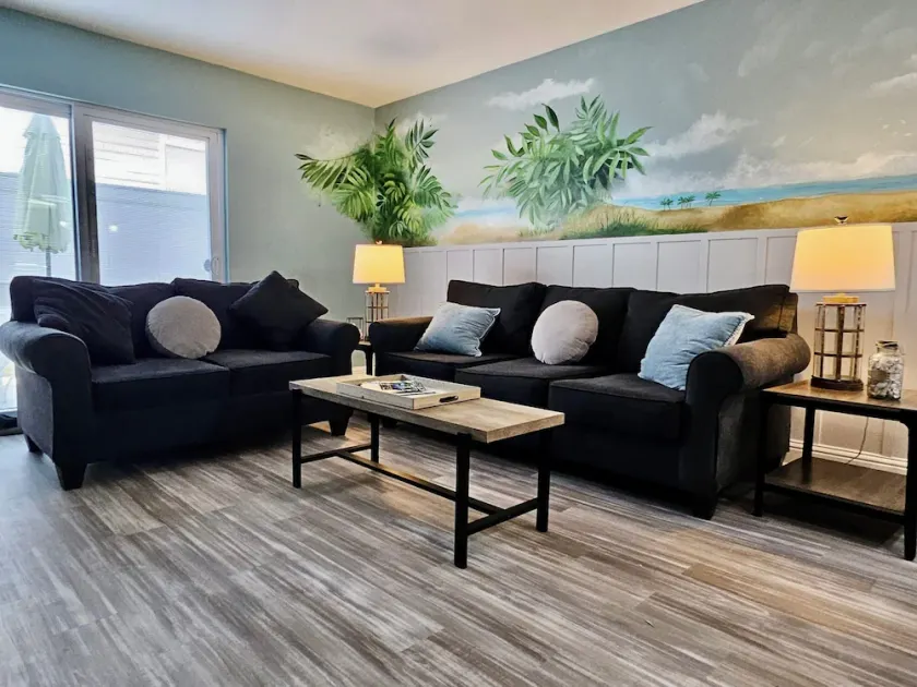 PREMIER GOTF COAST CONDO! REGARDE! - Image 1