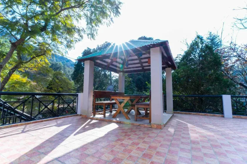 The Camphor Tree Lakefront Jungle Lodge by Earthaa Escapes - Image 1