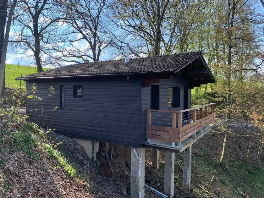 Gites Douillets: Chalet on stilts - Image 1
