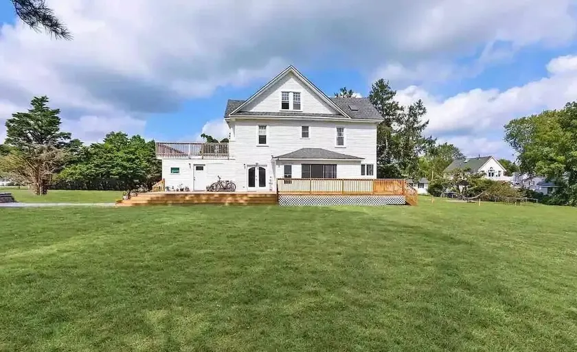 Relaxing 5 bd home with 1 bd Apartment on 2.5 acres near MD beaches - Image 1