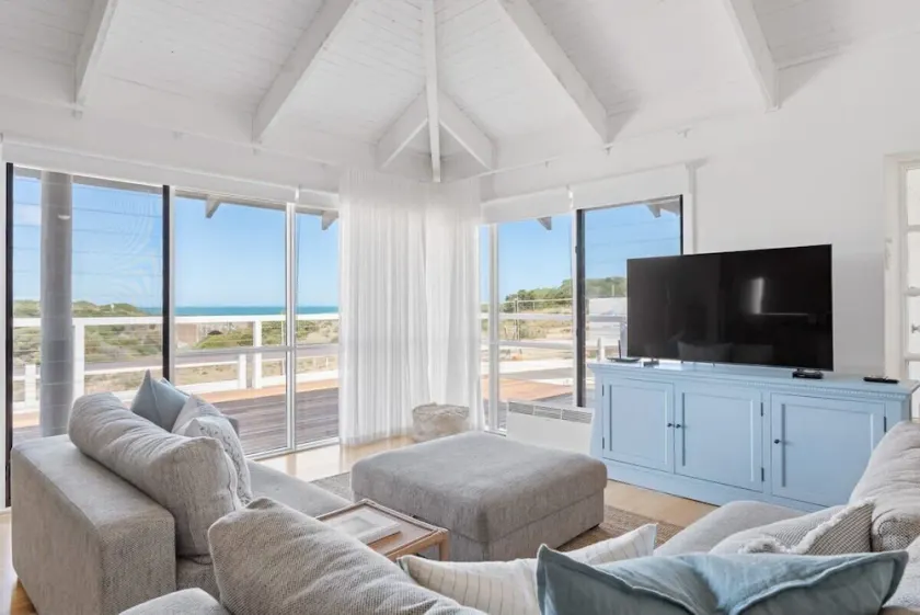 Chiton Shack 8 New Rd Chiton No Linen Included - Image 1