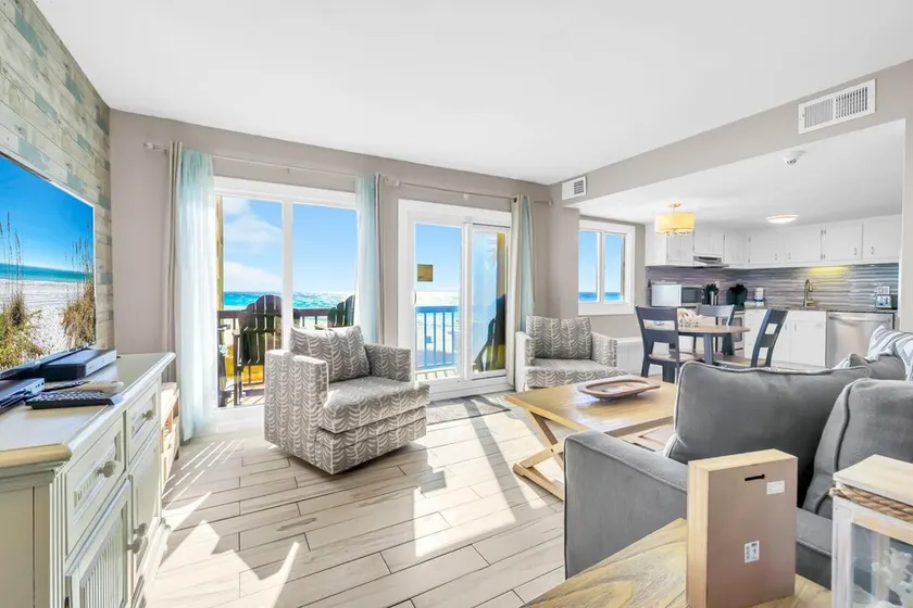 Pinnacle Port Beach Resort - Image 1