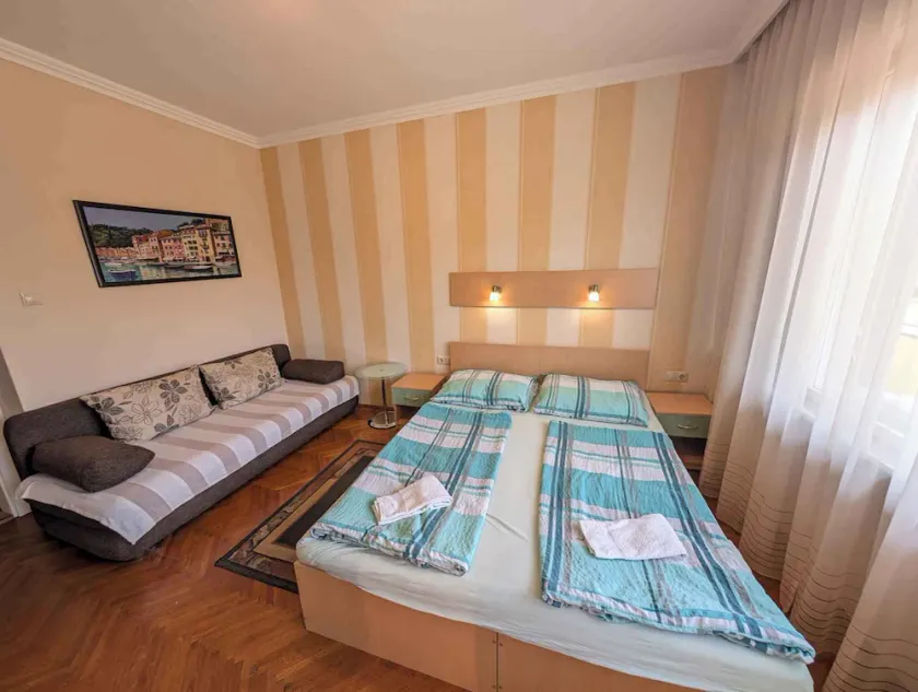 Studio near the beach with air conditioning and wifi - Image 1