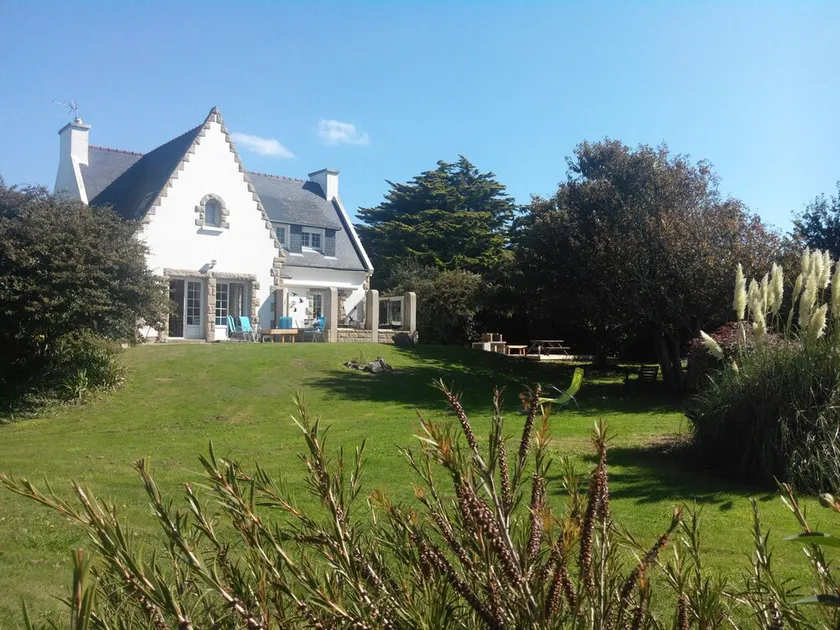 Seaview, beaches, dunes and port of Trévignon on foot, big closed raised garden - Image 1