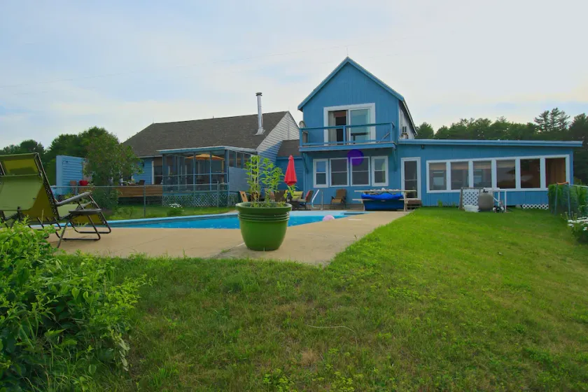 Private Family Heated Pool Home near Kennebunkport - Image 1