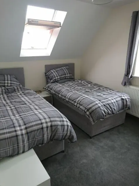 2 Wood Yard Cottages, Red Mayes Farm - Image 1