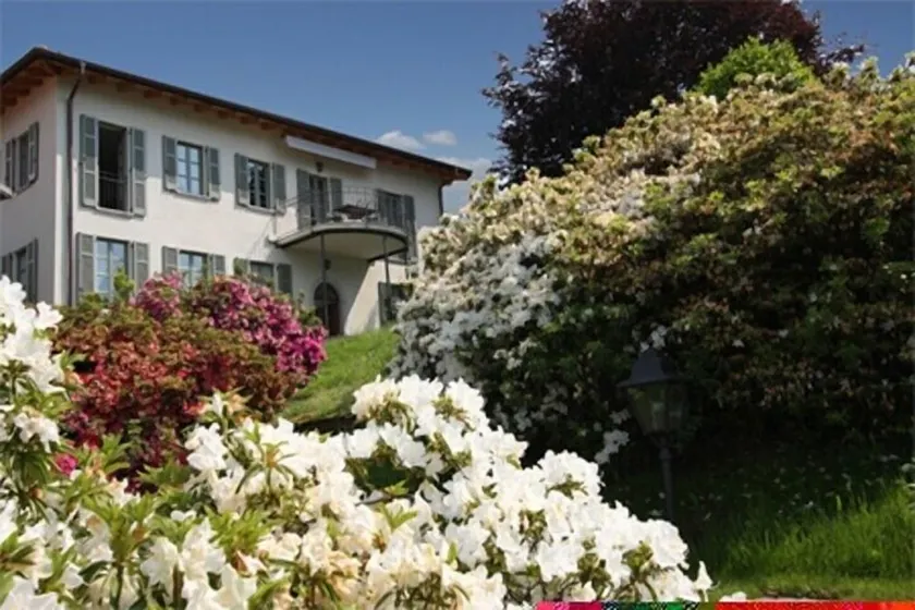 Villa - Image 1