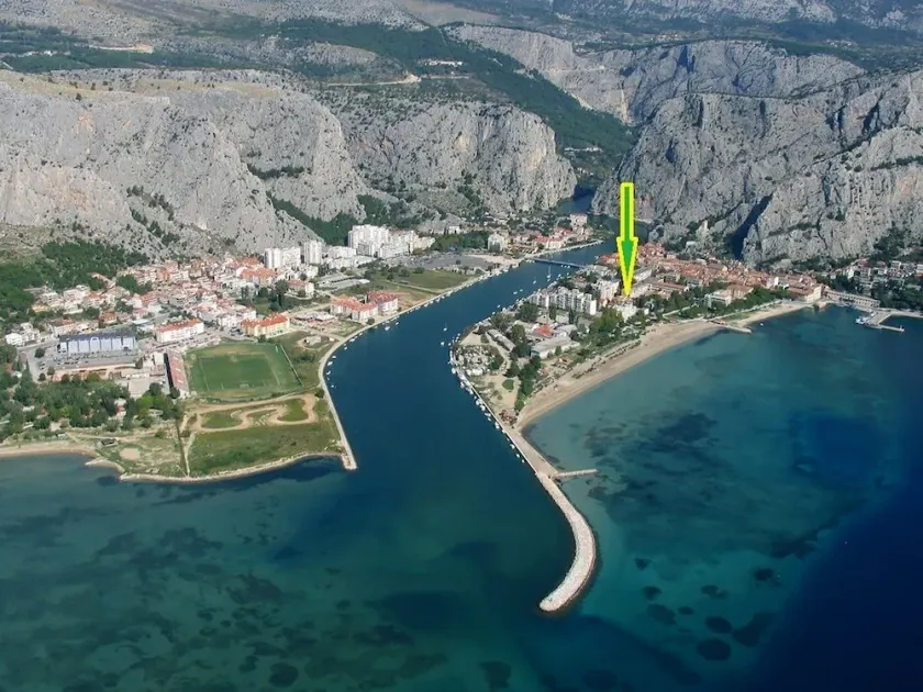 Holiday Home in Omiš with Terrace, Air condition, WIFI, Washing machine (4183-1) - Image 1