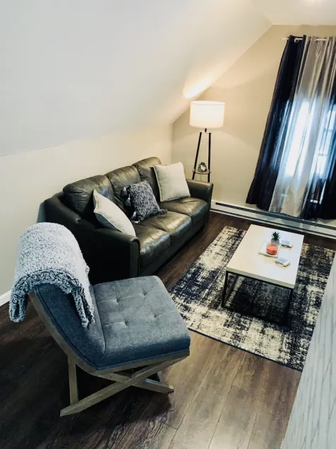 Quaint 2 bedroom apartment just 5 minutes to Fort Drum - Image 1