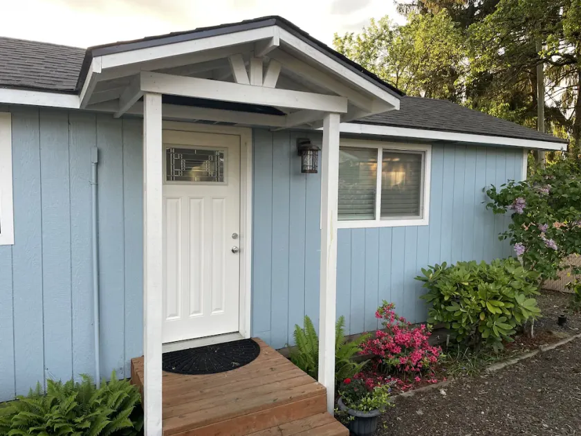 Lovely private guest suite w/hot tub/grill/kitchenette - Image 1