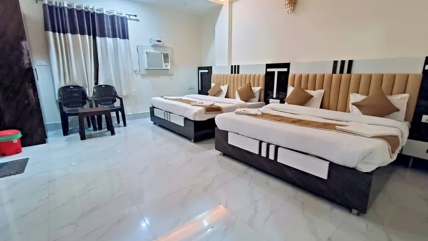 Hotel GD Residency - near Prem mandir - Image 1