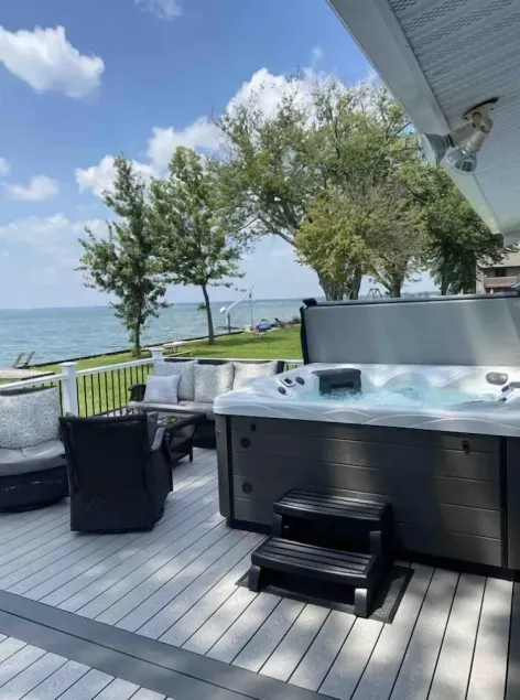 Enjoy Beautiful Sunsets at this Lake House w a HOT TUB, Boat Garage and Game Rm  - Image 1