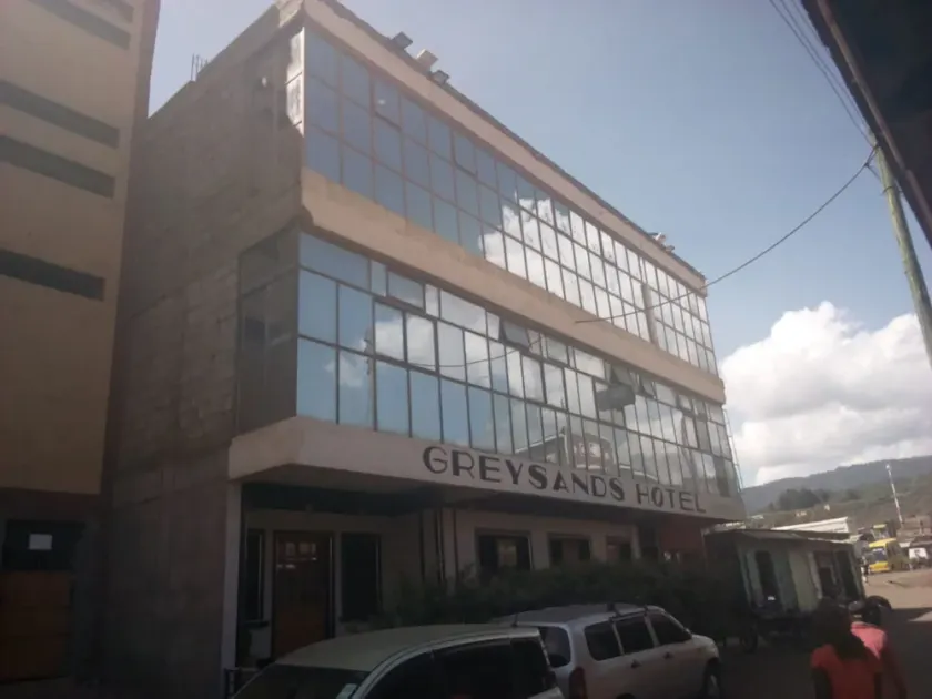 Grey Sands Hotel - Image 1
