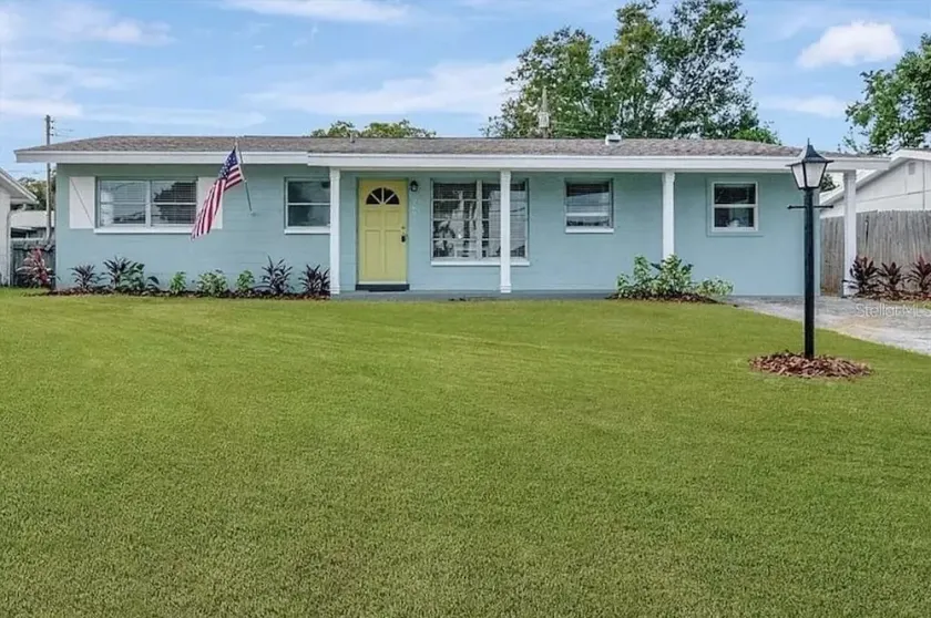 3 Bed / 1 Bath Furnished Home 3 Mi to Beach - Image 1