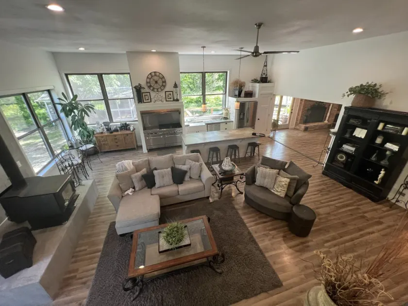 Lake house with park like setting. Ultimate large home to entertain. - Image 1
