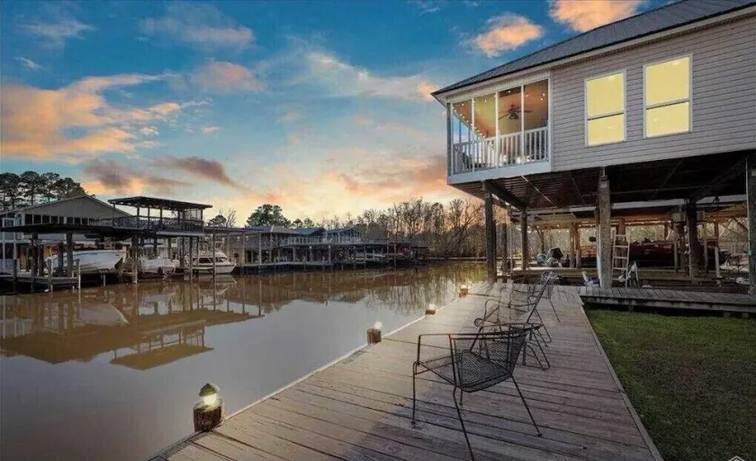 Beautiful 3-Story Home on the Tickfaw River close to Baton Rouge & New Orleans - Image 1