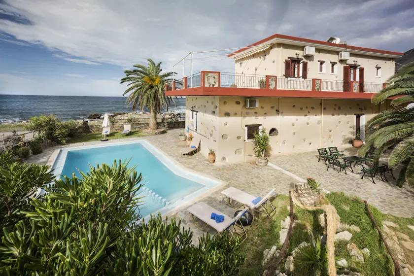 Pericles Beach Villa - Image 1