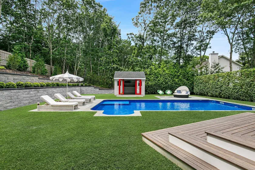 5 BR Newly Renovated. Entertainers Dream. 5 min from Beach & Town of Sag Harbor - Image 1