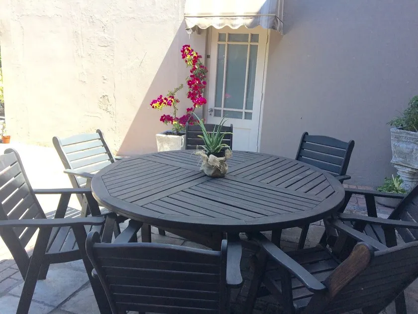 Garden Cottage Guest House - Image 1