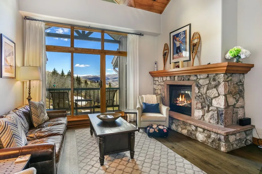 Stunning 3BR Penthouse Ski-In/Ski-Out Gem.  Convenience and luxury combined! - Image 1