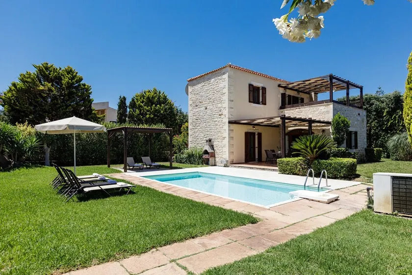 Villa Mera,pool,near the  beach & all amenities - Image 1