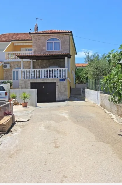 Apartment in Slatine with Seaview, Terrace, Air condition, WIFI (4782-2) - Image 1