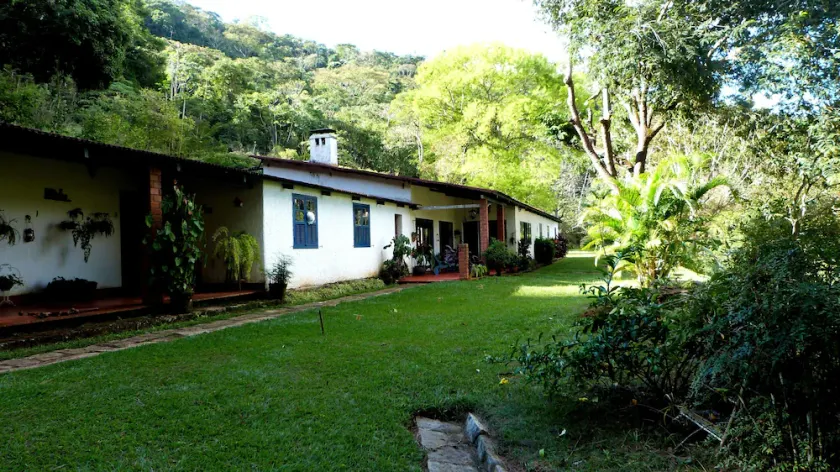 Vacaciones con la naturaleza, con el silencio, la paz y la comodidad en un entorno rural rústico - Image 1