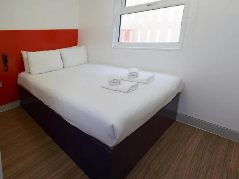 Citi Hotel London Heathrow - Image 1