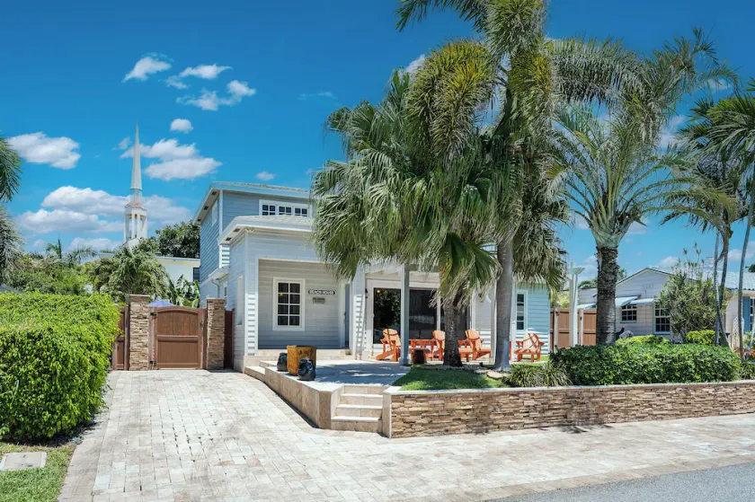 Charmantes Haus in Delray Beach - Schritte zum Strand & Atlantic Avenue! VIP-Strandpässe! - Image 1