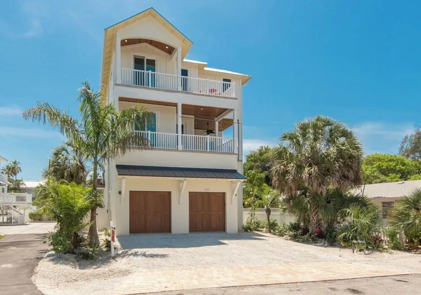 Steps to the Beach! Private Pool, Pet Friendly! - Image 1