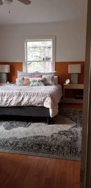 Charming/Private Home on Deodar Pine-lined St. - Image 1