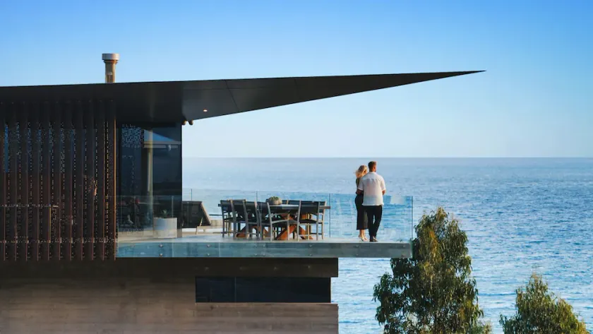 Horizons Architectural vacation gem - Image 1